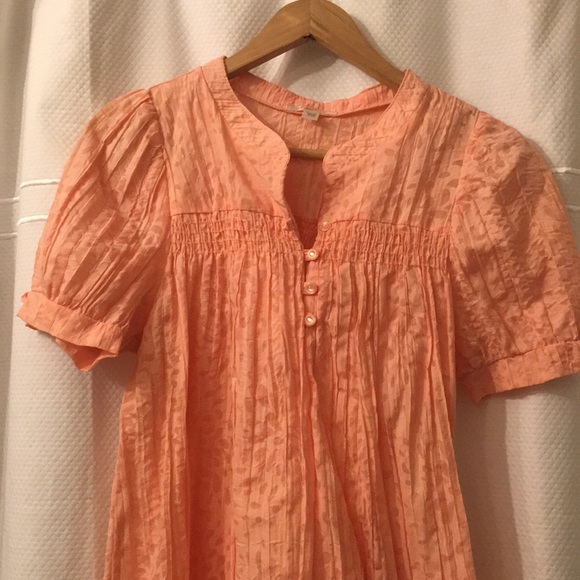 women’s top - Picture 2 of 2